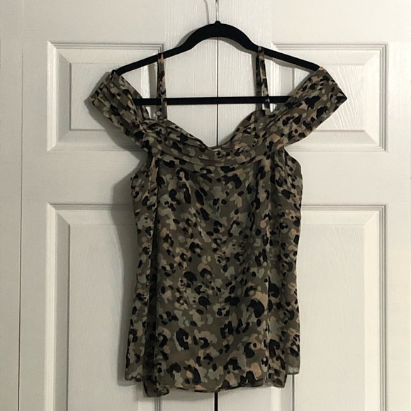 Cabi Alegria Blouse - Picture 2 of 4